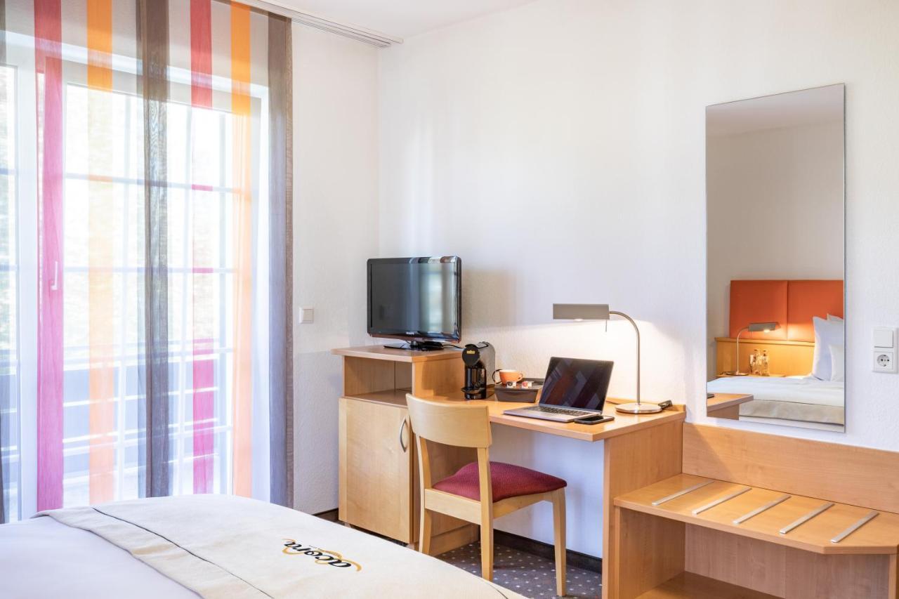 อโครา โฮเทล อุนด์ โวเนิน ดึสเซลดอร์ฟ Hotel ดุสเซลดอร์ฟ ภายนอก รูปภาพ